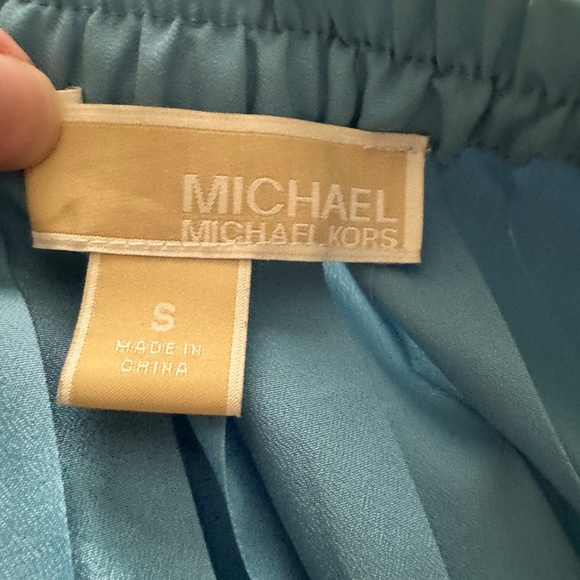 Blue Pleated #MichaeKors maxi skirt with slit - Picture 4 of 4